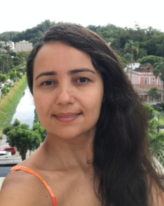Profa. Adriana Passos, palestrante do X Simpósio de Homeopatia da ABRAH 2026